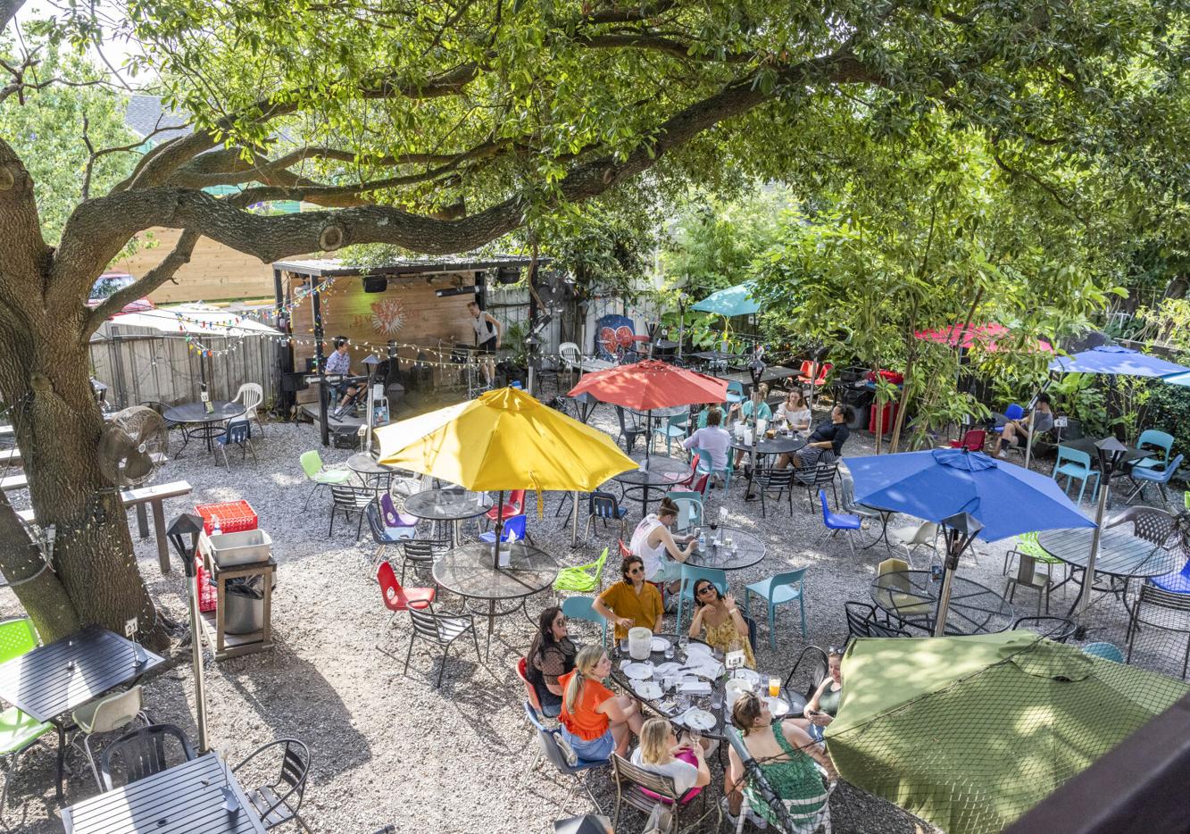 As Bacchanal turns 20, the Bywater ‘wine hang’ brings back part of its past